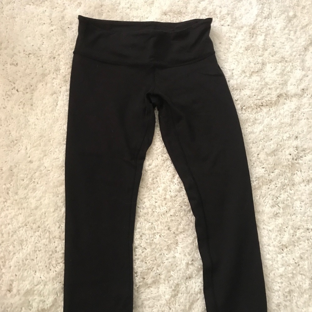 LULU LEMON BLACK LEGGINGS!!!